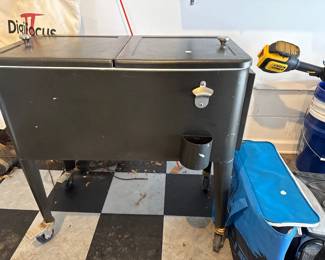 80 quart rolling cooler cart 