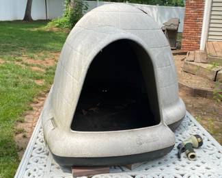 Petmate Indigo Dog House 