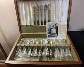 Sterling flatware.
23 pcs.