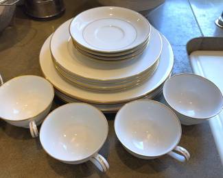 Noritake Dawn Service For Four