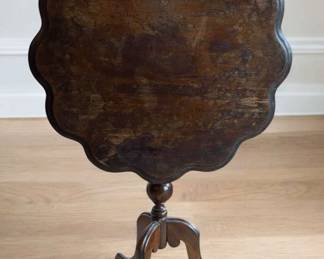 Antique Tilt Top Table