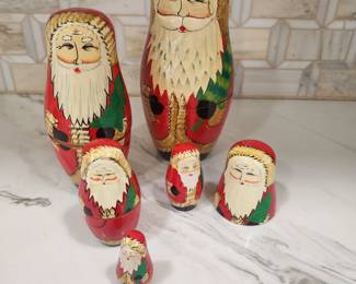 STACKING DOLLS