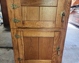 OAK ICEBOX