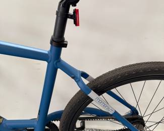 UX Momentum Bike. Photo 2 of 4.