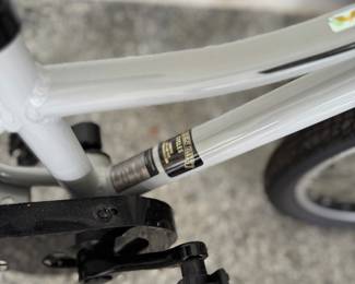 Giant Animator 12" Kids Bike. Photo 3 of 3.