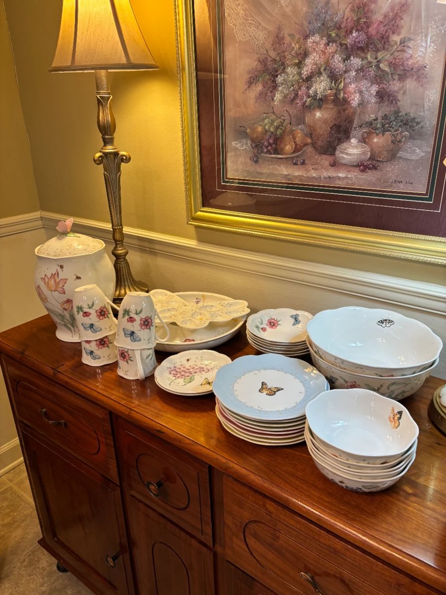 Lenox "Butterfly Meadow" Porcelain Set