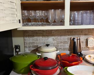 Very nice Lodge & Le Creuset Cookware 