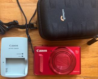 Canon SX610 HS camera