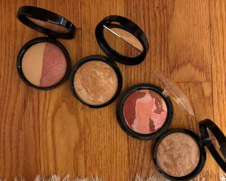 Laura Geller makeup-brand new!