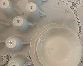 Lenox "Butterfly Meadow Cloud" set