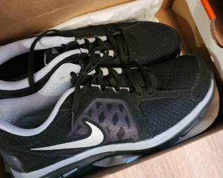 New ladies Nike
