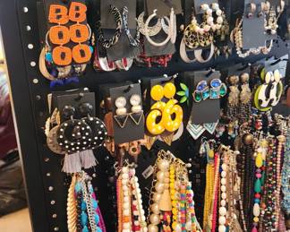 We also have sterling silver jewelry, Kendra Scott retired pieces, James Avery, Kate Spade, Brighton
