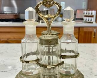 VINTAGE SILVERPLATE CRUET