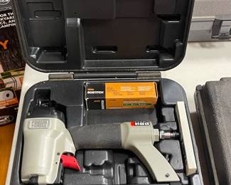 BRAD NAILER
