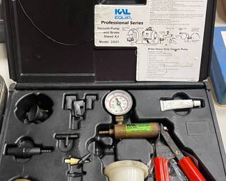 BRAKE BLEEDING KIT