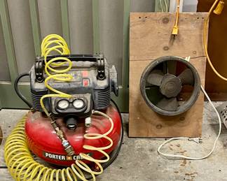 AIR COMPRESSOR