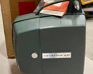 VINTAGE KEYSTONE PROJECTOR