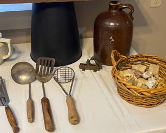 VINTAGE KITCHEN UTENSILS