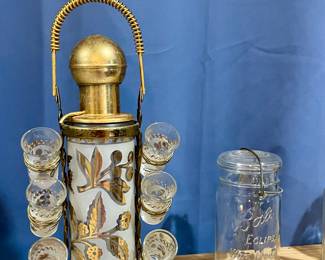 MCM GLENSHAW GOLD GILT GLASS PUMP DECANTER WITH GLASSES