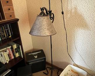 Floor lamp