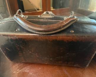 Circa 1940 apothecary sr house call bag