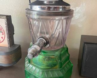 Soda syrup dispenser