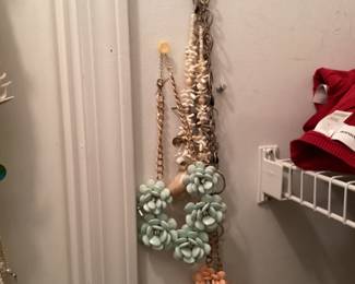 Jewelry Necklaces 04