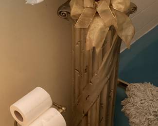 Gold Toliet Paper and Soap Holders
