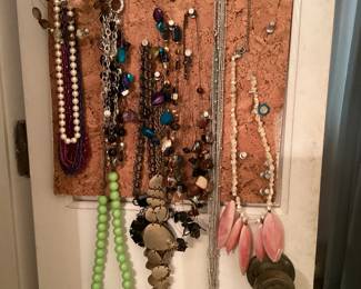Jewelry Necklaces 03