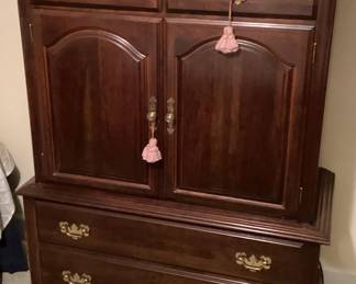 Chest of Drawer 3 Drawers and Cabinet