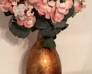 Vase Gold with Flowers