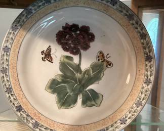 Decorative Plate Floral Pattern