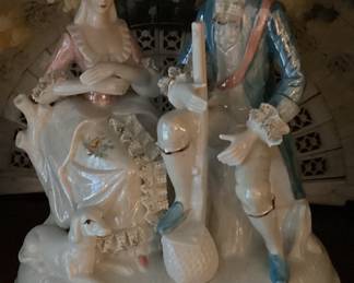 Figurine Vintage French Provential Courting