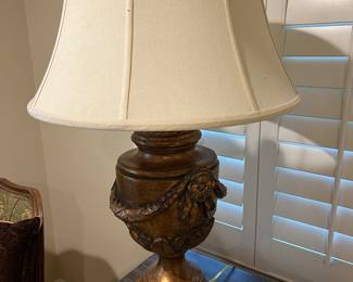 Ethan Allen Bronze Wooden Urn Table Lamp