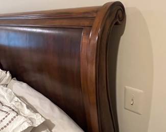 Like New Ethan Allen King Sleigh Bed