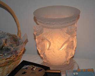 Beautiful cherub lamp- glass