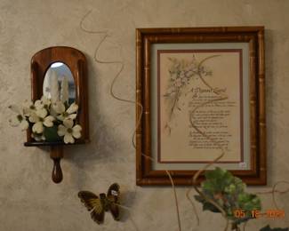 Wall decor
Dogwood Legend wall art