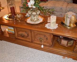 Nice vintage coffee table with storage