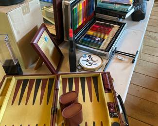 Games & art supplies