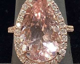 14KT ROSE GOLD MORGANITE & DIAMOND RING, SIZE 6.5 7.86cts MORGANITE, 0.91cts DIAMONDS, 5.6g TOTAL WEIGHT, GGA APPRAISAL $15,830.00