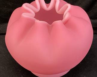 FENTON PINK SATIN ART GLASS ROSE BOWL, 4"W