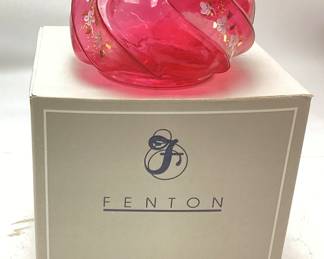 FENTON CONNOISSEUR CRANBERRY WAVE CREST CANDY DISH PUFF BOX LTD. #565/2000 With FENTON BOX, SIGNED ARTIST BY S. JACKSON