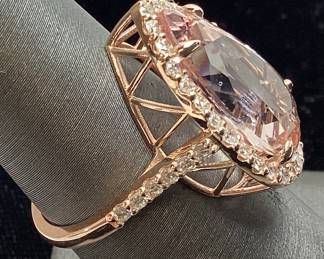 14KT ROSE GOLD MORGANITE & DIAMOND RING, SIZE 6.5 7.86cts MORGANITE, 0.91cts DIAMONDS, 5.6g TOTAL WEIGHT, GGA APPRAISAL $15,830.00