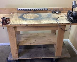 WORKTABLE w GRINDER, VISE & POWER STRIP
