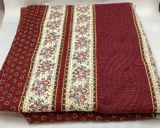 BURGUNDY & FLORAL KING SIZE BEDSPREAD