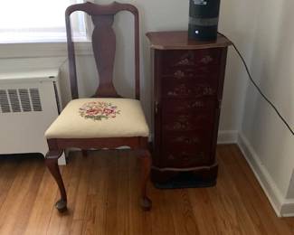 Pair of Chairs / Jewerly Box
