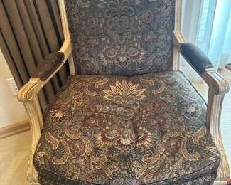 Accent chairs