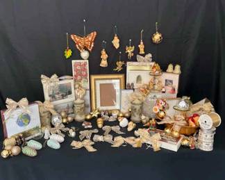 A Golden Christmas