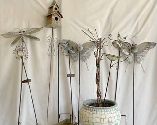 Yard Art Friends