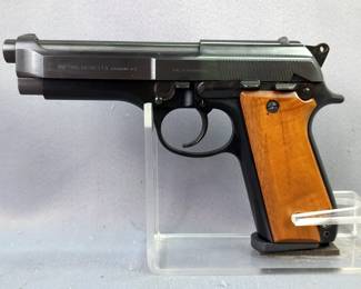 Pietro Beretta/ Berben Corp 92 9mm Para Pistol SN# B02027Z